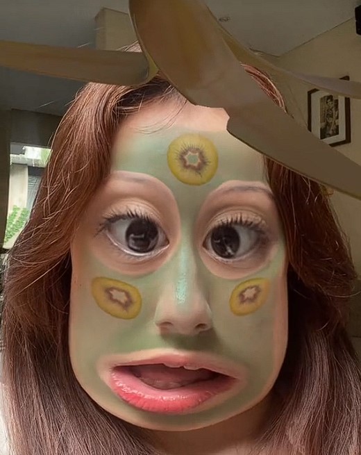 You are currently viewing Nama Filter IG Masker Pisang Kiwi yang Viral di TikTok